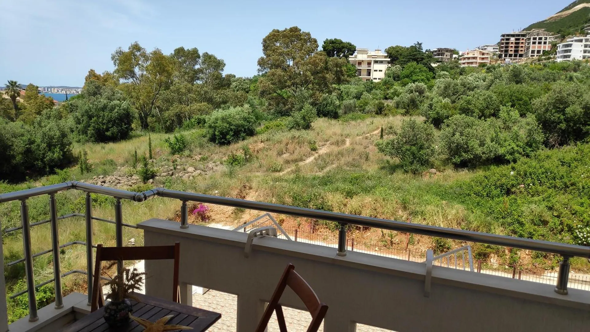 Deluxe Apartment Vlorë 0*,  Αλβανία